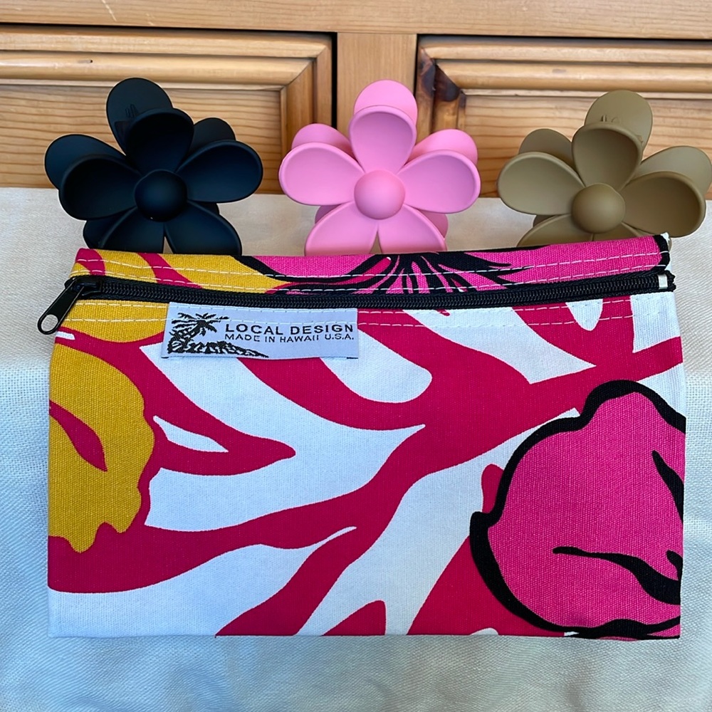 New! 4-item set: 3 flower hair clips and Local Design Made in HI zippered pouch